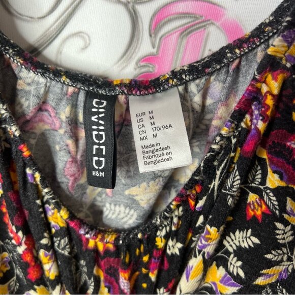 H&M divided Smocked long Sleeve Blouse in Black red floral flowers crop style
